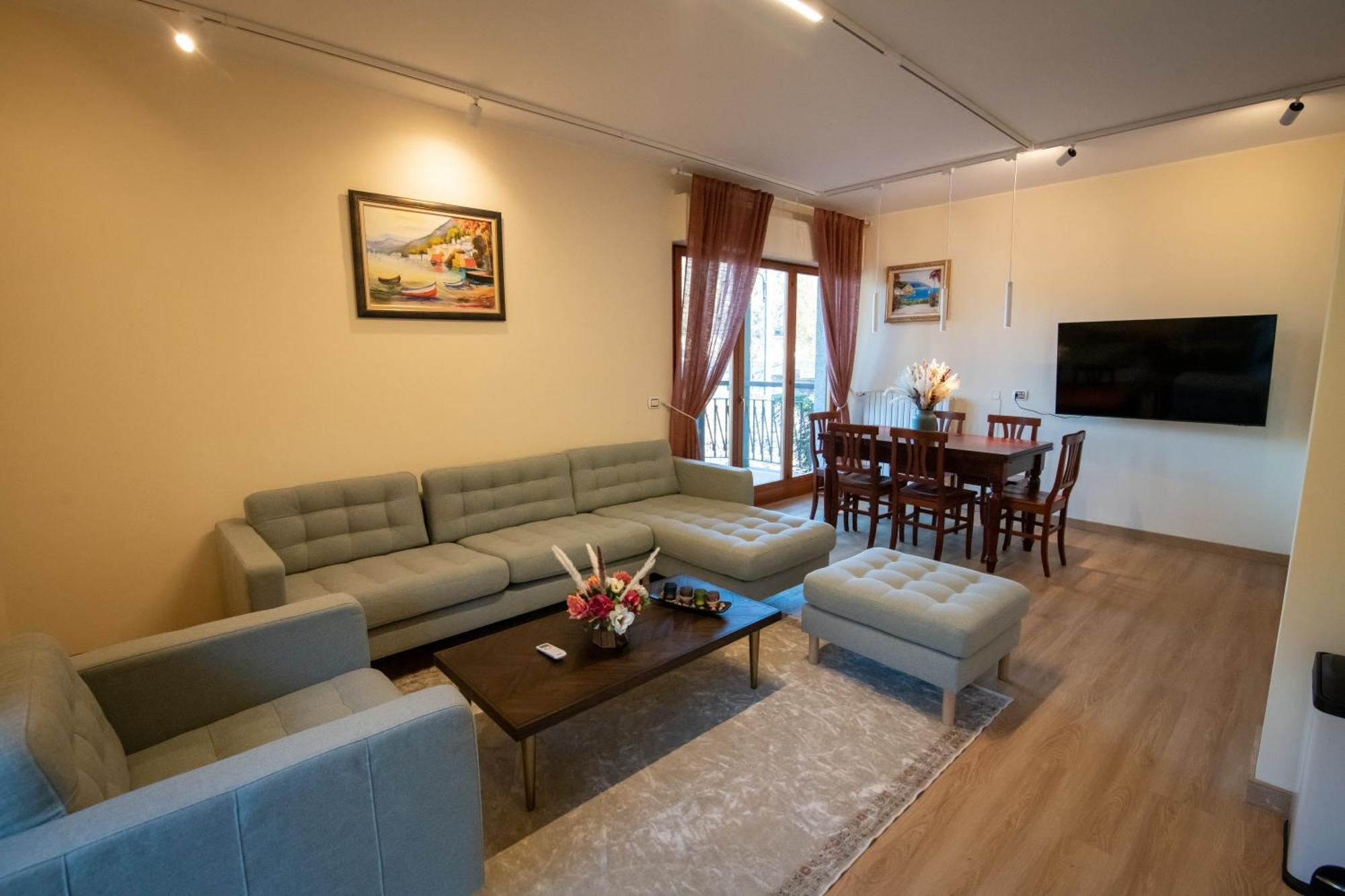 Residenza Lago Sereno Porto Ceresio Exterior photo
